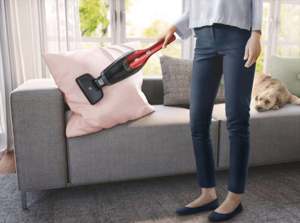 Electrolux Pet Ergorapido Chili Red 18 Volt Cordless Pet Stick Vacuum (Convertible To Handheld) - Image 2
