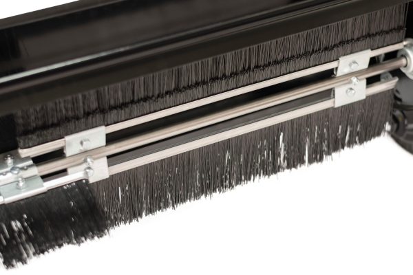 45-0320 42-in Lawn Sweeper - Image 9