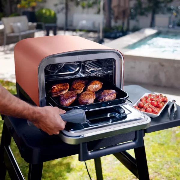 Woodfire Pizza Oven, 8-in-1 Outdoor Oven, 5 Pizza Settings, Smoker,  Woodfire Technology, Electric   OO101 - Image 7